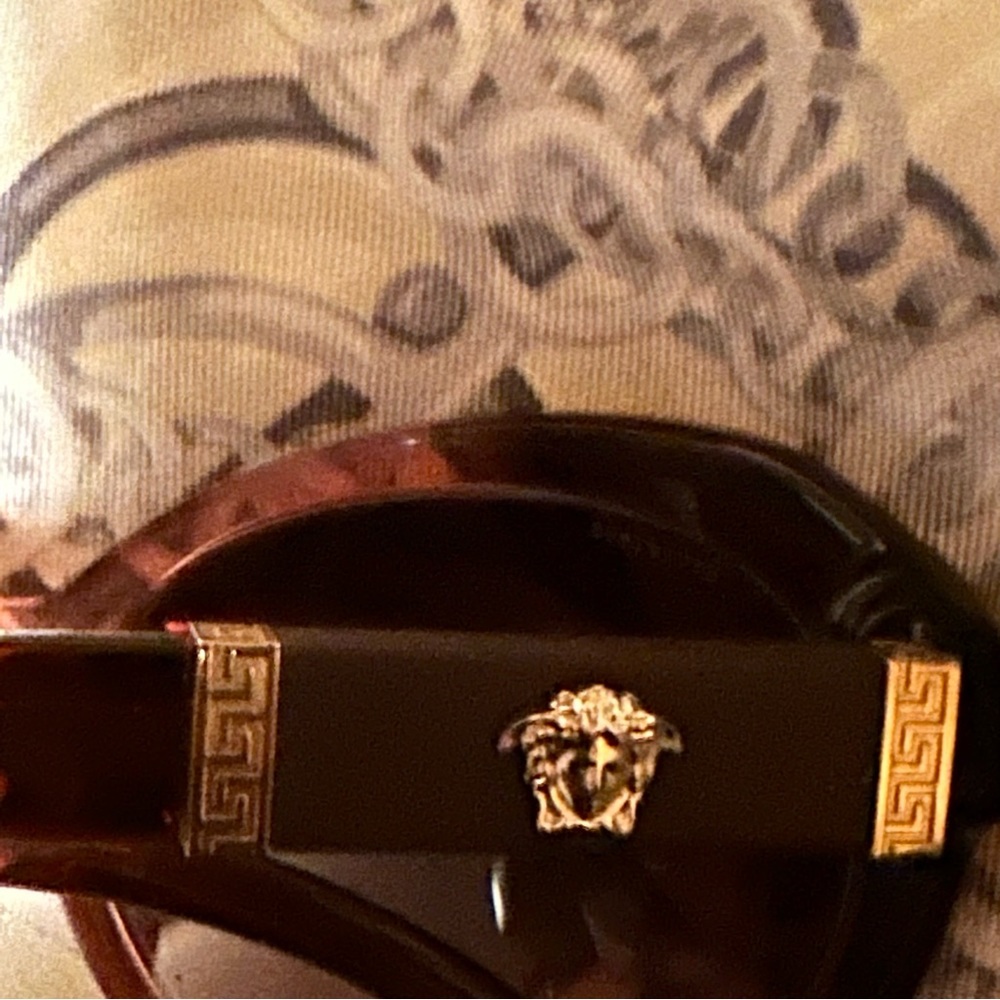Authentic Versace Sunglasses - image 7